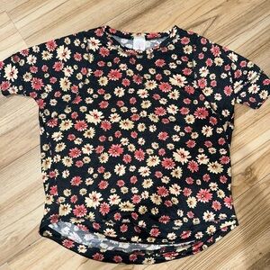 Freeloader M T-shirt with Yellow and Orange Flowers